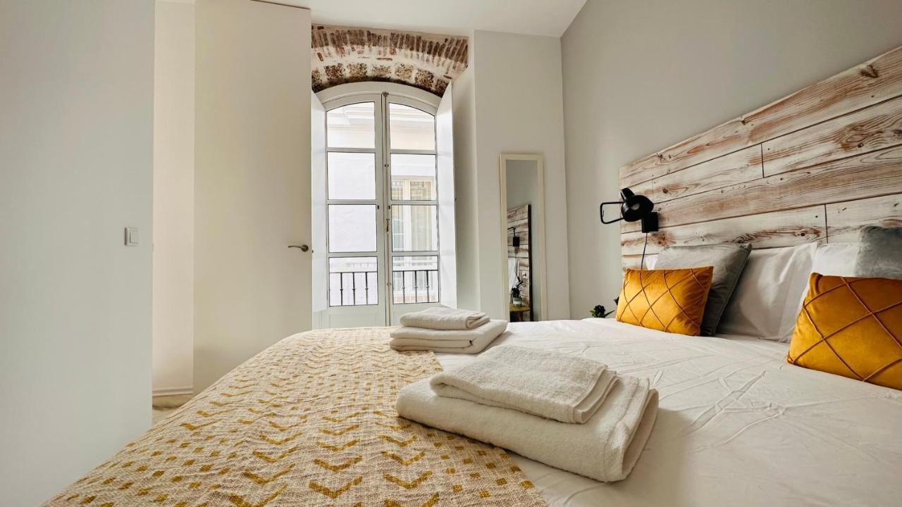 Apartamentos Gadir Centro 加的斯 外观 照片